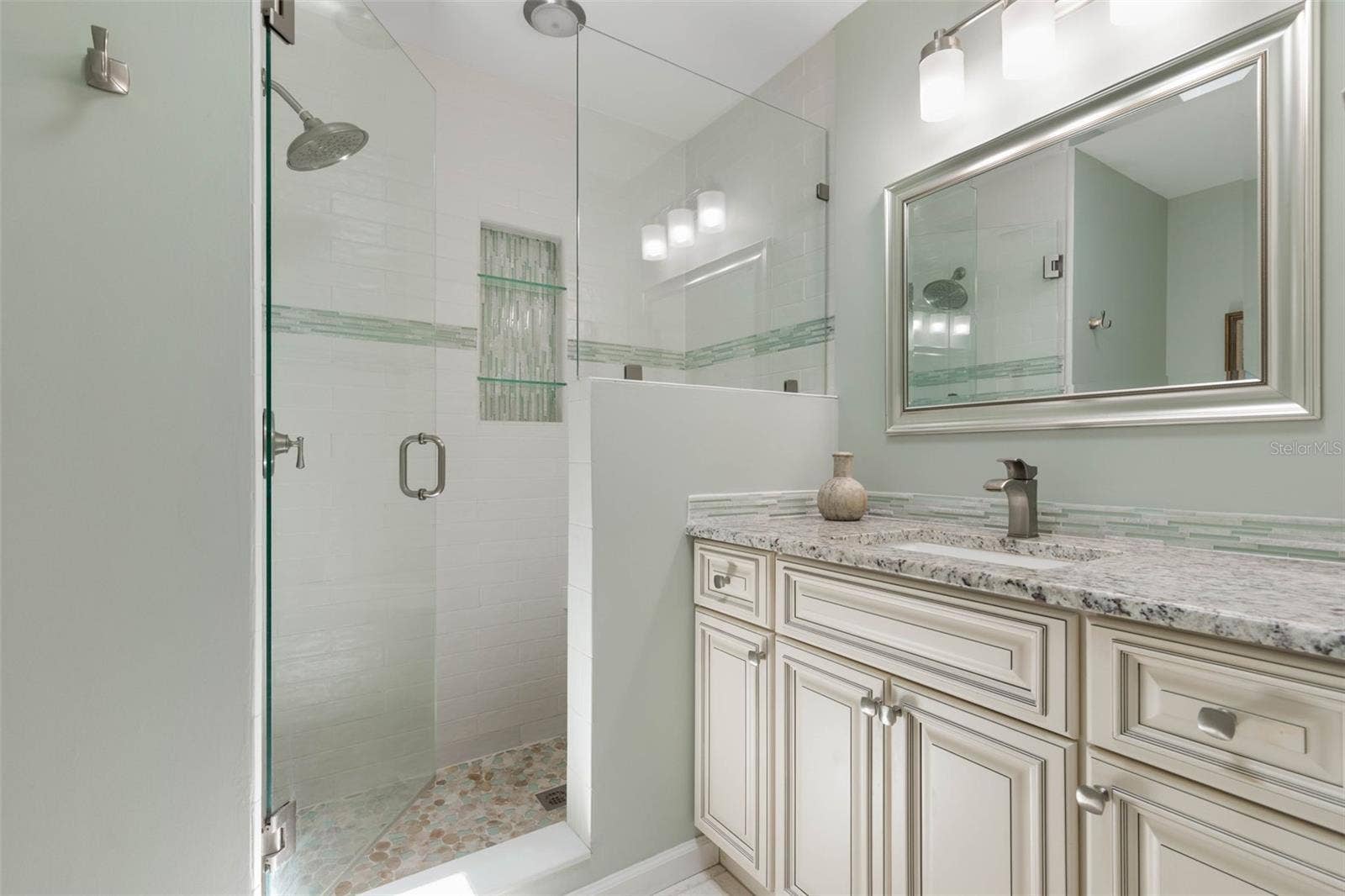 76 BANYAN DRIVE, Ormond Beach, FL 32176 Updated Bathrooms