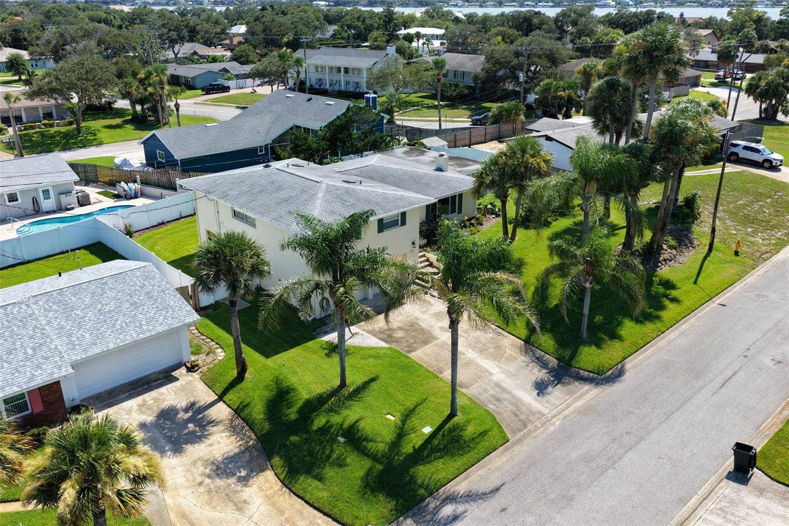 76 BANYAN DRIVE, Ormond Beach, FL 32176 76 BANYAN DRIVE, Ormond Beach, FL 32176