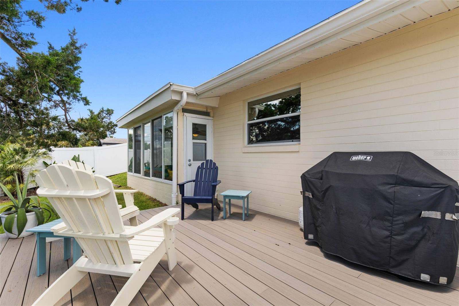 76 BANYAN DRIVE, Ormond Beach, FL 32176 Enjoy the Sun