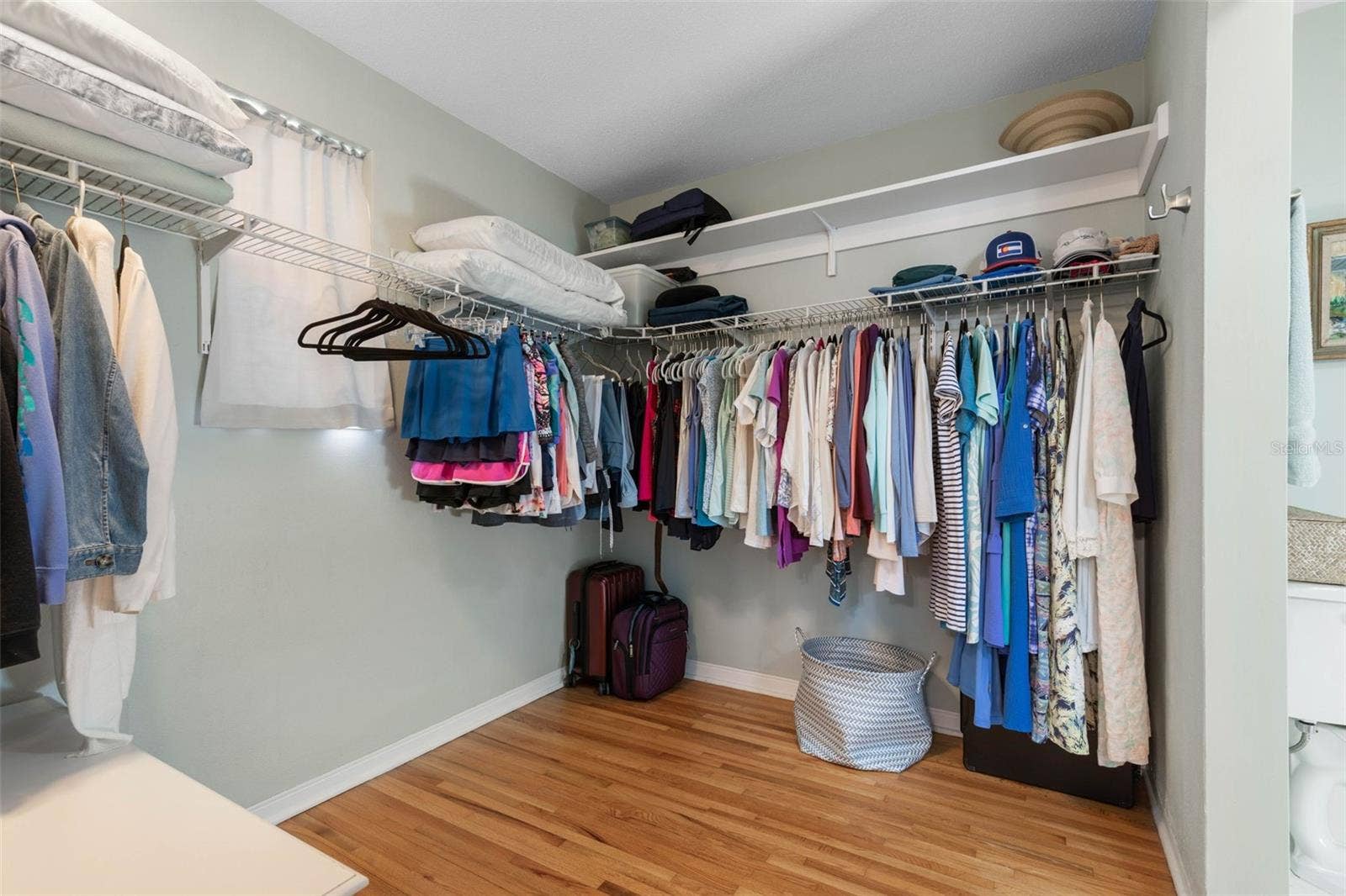 76 BANYAN DRIVE, Ormond Beach, FL 32176 Spacious Walk in Closet