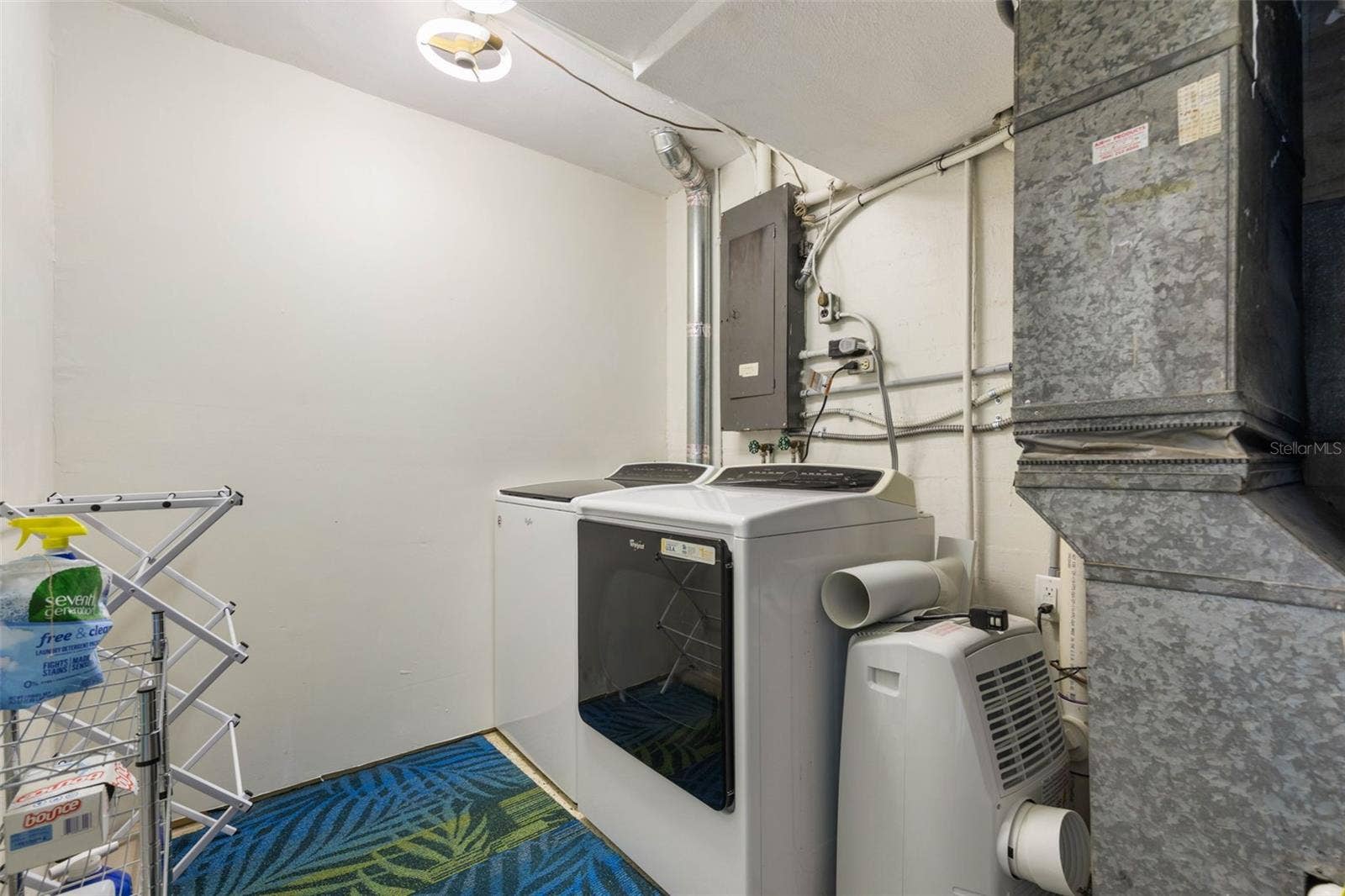 76 BANYAN DRIVE, Ormond Beach, FL 32176 Laundry Area