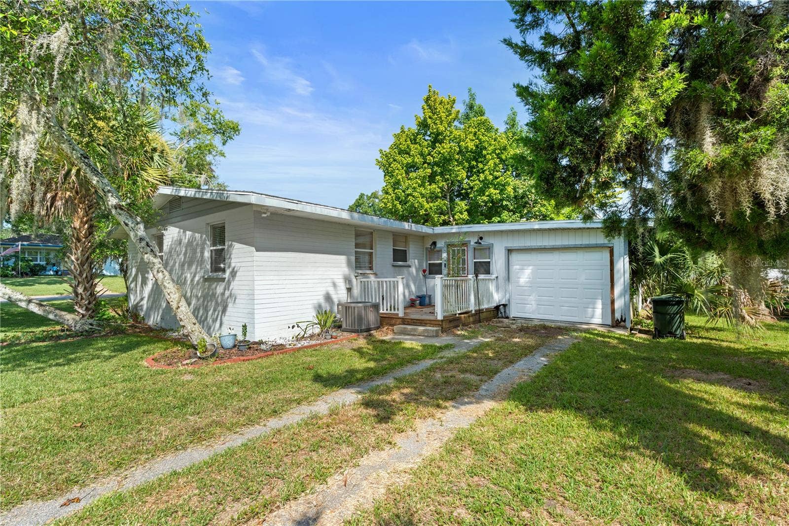 553 S LANVALE AVENUE, Daytona Beach, FL 32114 553 S LANVALE AVENUE, Daytona Beach, FL 32114