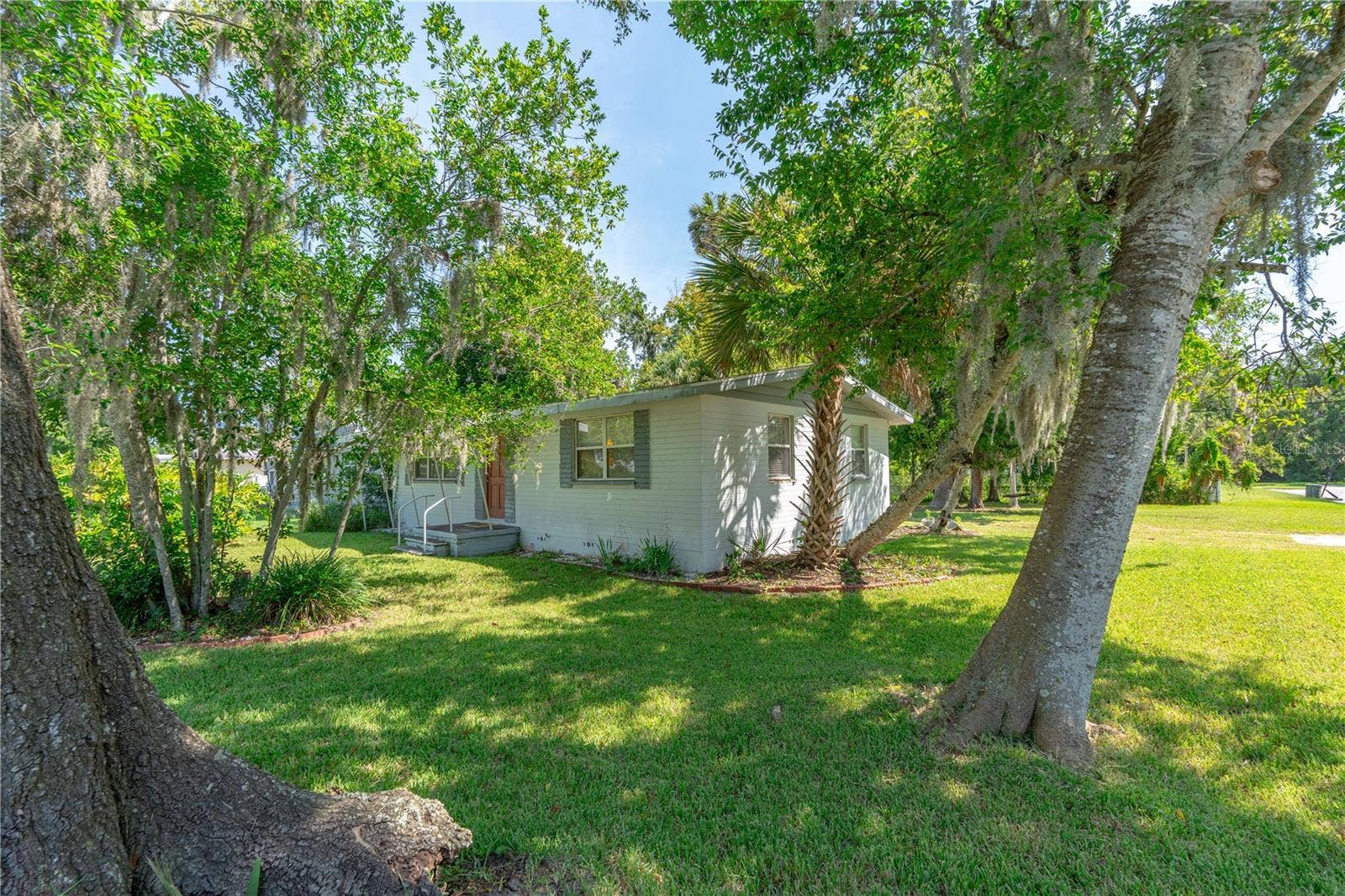 553 S LANVALE AVENUE, Daytona Beach, FL 32114 553 S LANVALE AVENUE, Daytona Beach, FL 32114