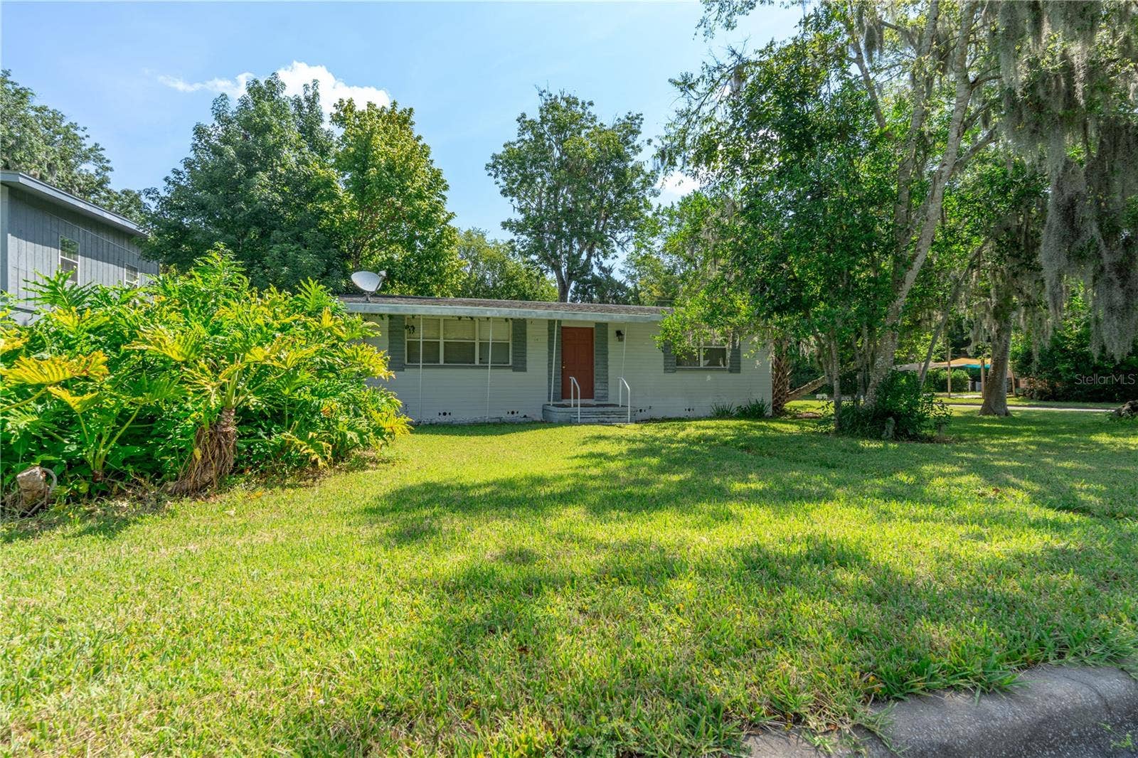 553 S LANVALE AVENUE, Daytona Beach, FL 32114 553 S LANVALE AVENUE, Daytona Beach, FL 32114