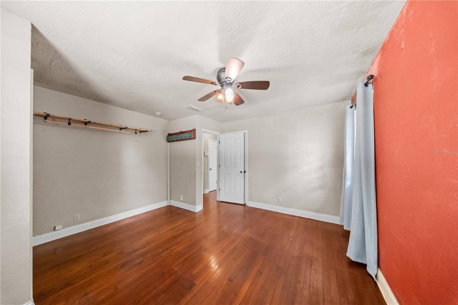 553 S LANVALE AVENUE, Daytona Beach, FL 32114 553 S LANVALE AVENUE, Daytona Beach, FL 32114
