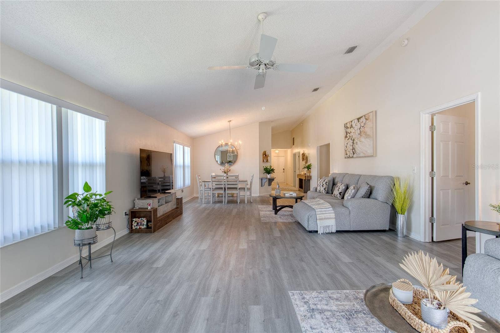 982 BREEZEMONT COURT, Port Orange, FL 32127 982 BREEZEMONT COURT, Port Orange, FL 32127