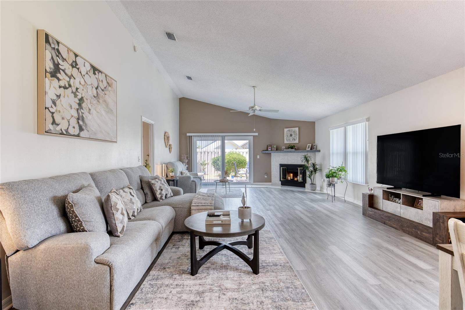 982 BREEZEMONT COURT, Port Orange, FL 32127 982 BREEZEMONT COURT, Port Orange, FL 32127