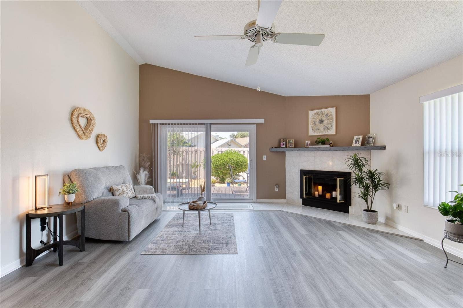 982 BREEZEMONT COURT, Port Orange, FL 32127 982 BREEZEMONT COURT, Port Orange, FL 32127