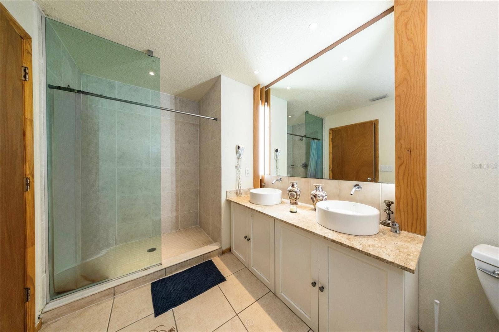 101 PALM HARBOR PARKWAY, #C333, Palm Coast, FL 32137 Unit A bathroom