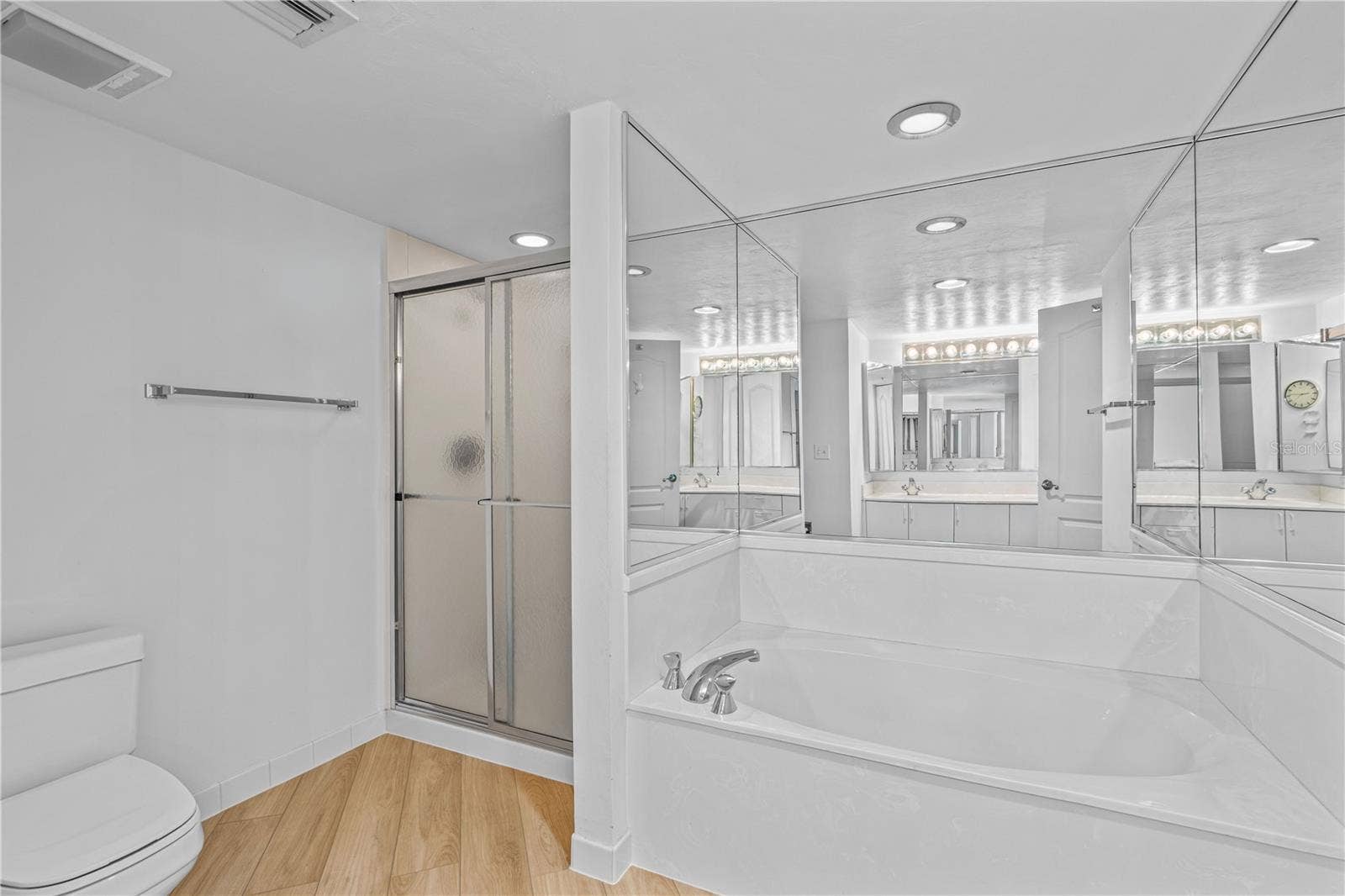 3 OCEANS WEST BOULEVARD, #6C4, Daytona Beach Shores, FL 32118