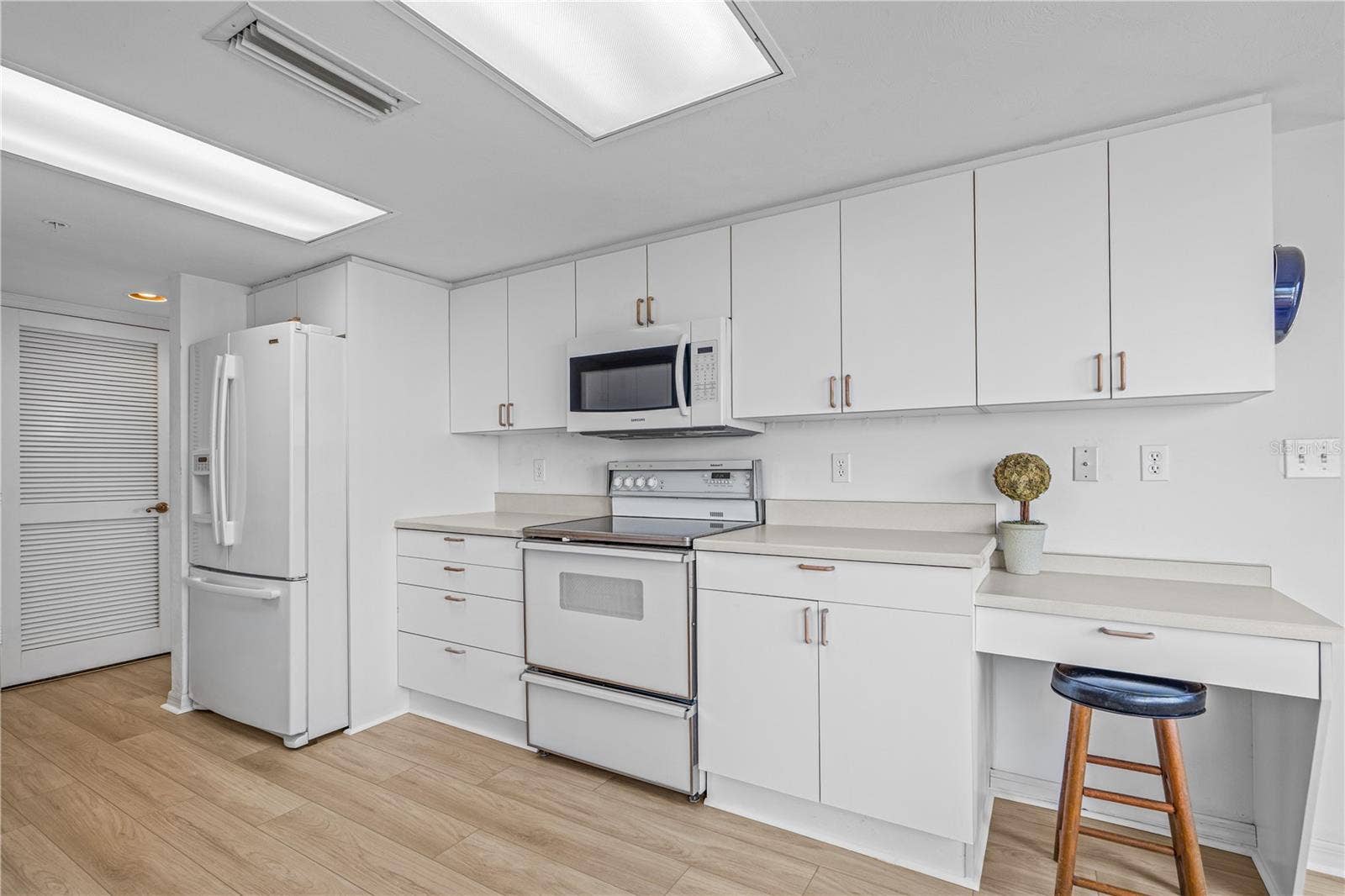 3 OCEANS WEST BOULEVARD, #6C4, Daytona Beach Shores, FL 32118
