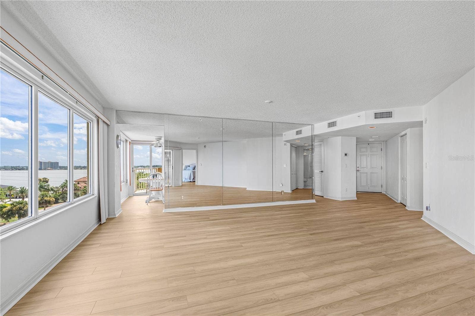 3 OCEANS WEST BOULEVARD, #6C4, Daytona Beach Shores, FL 32118