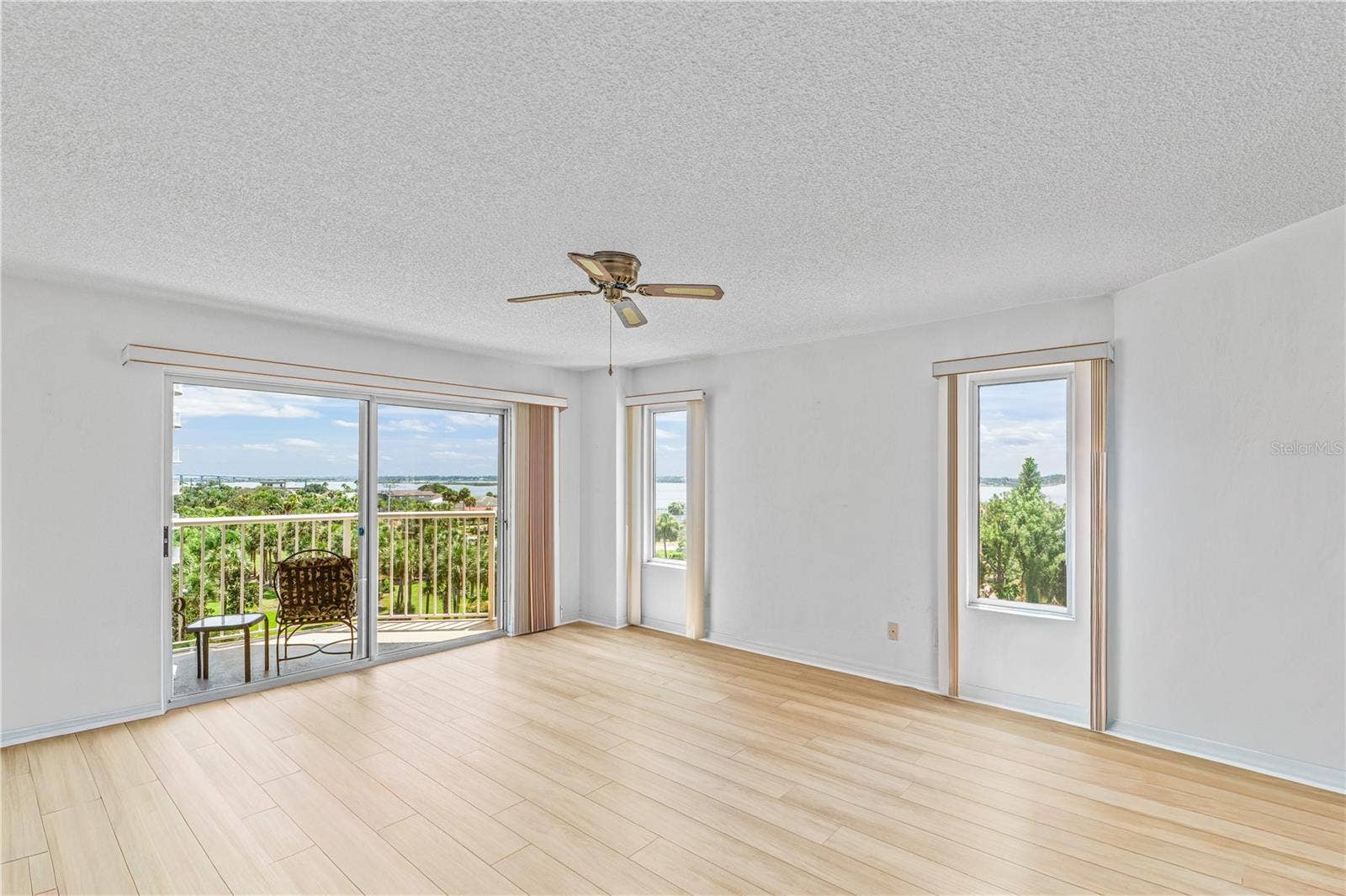 3 OCEANS WEST BOULEVARD, #6C4, Daytona Beach Shores, FL 32118