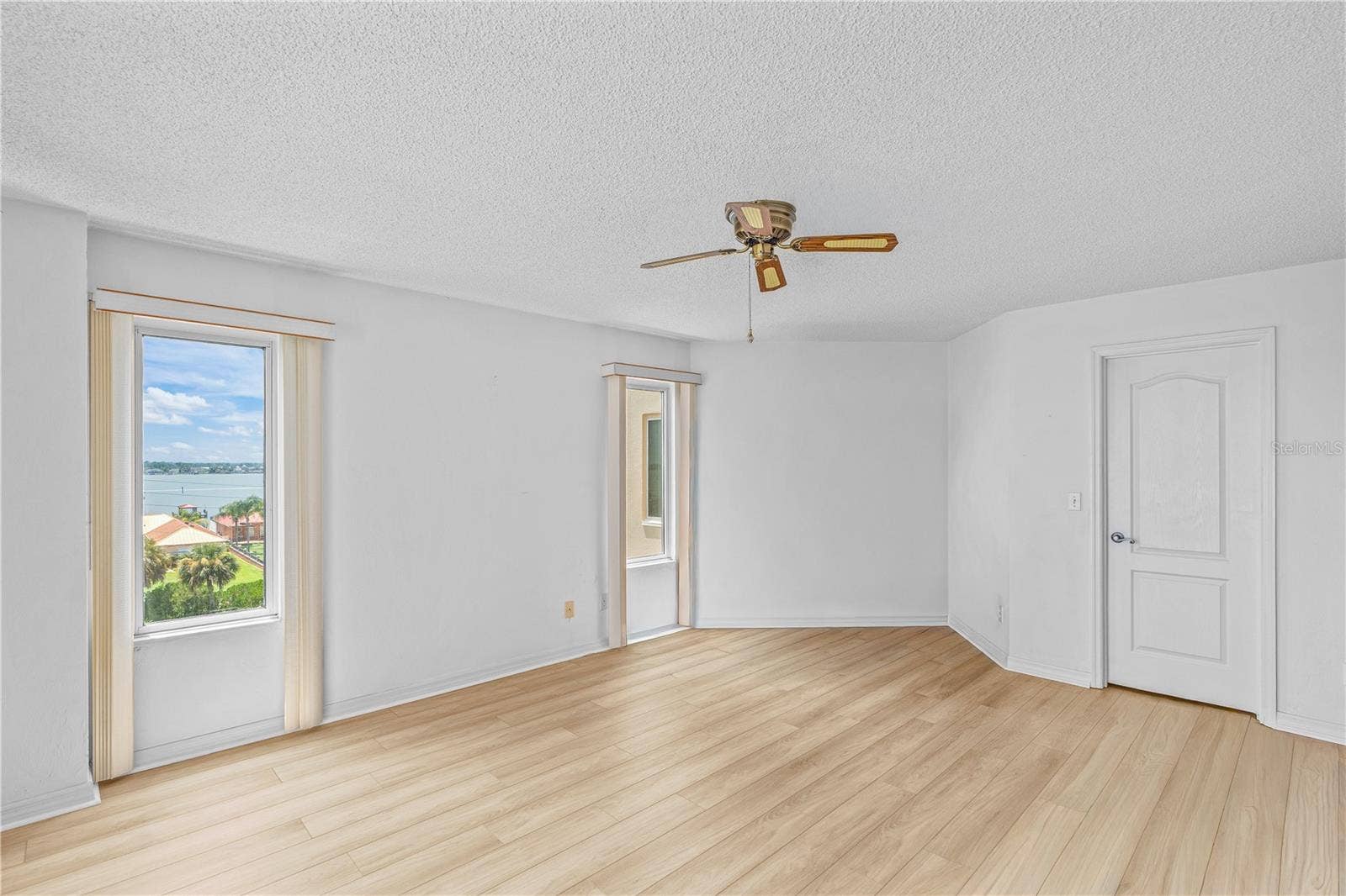 3 OCEANS WEST BOULEVARD, #6C4, Daytona Beach Shores, FL 32118