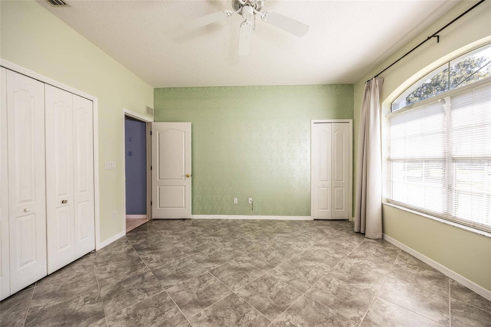 3722 LONGFORD CIRCLE, Ormond Beach, FL 32174 3722 LONGFORD CIRCLE, Ormond Beach, FL 32174