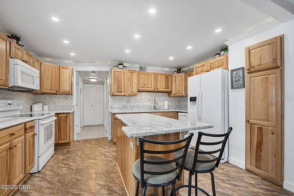 1415 OCEAN SHORE BOULEVARD, #611, Ormond Beach, FL 32176 1415 OCEAN SHORE BOULEVARD, #611, Ormond Beach, FL 32176