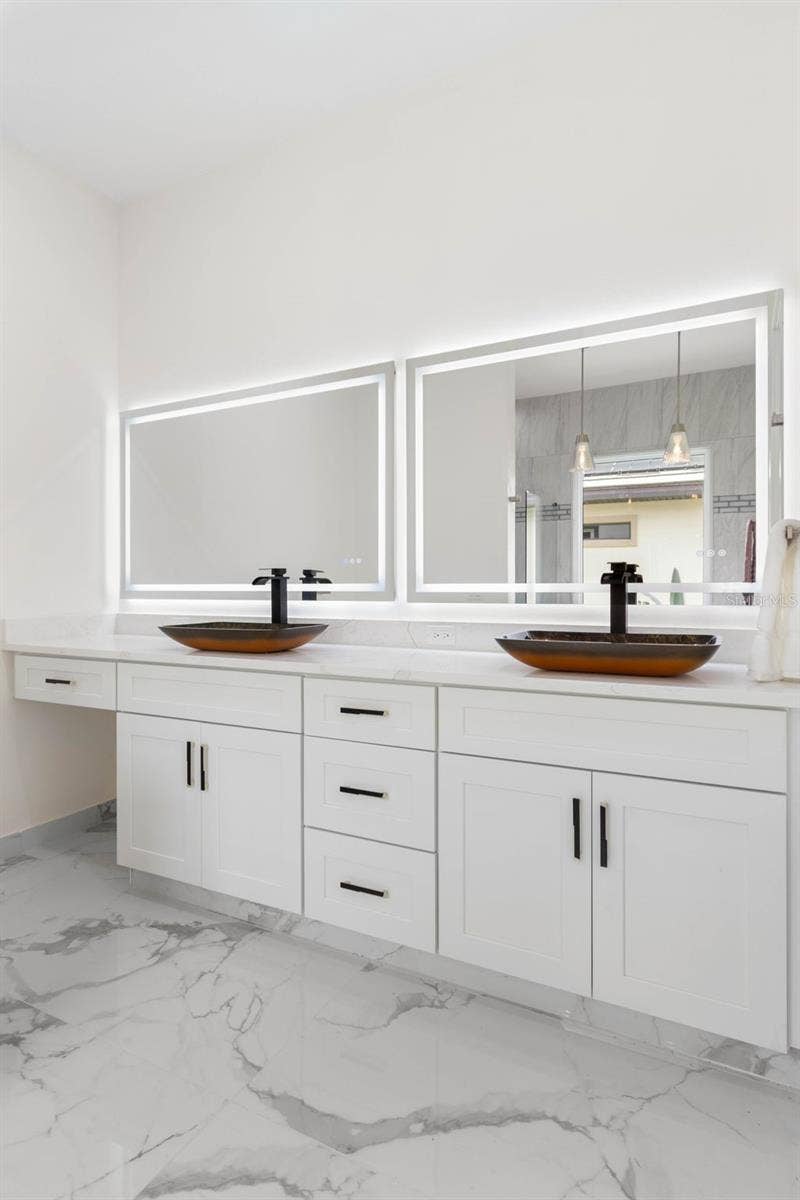 116 LONGVIEW WAY N, Palm Coast, FL 32137 Led Lighting