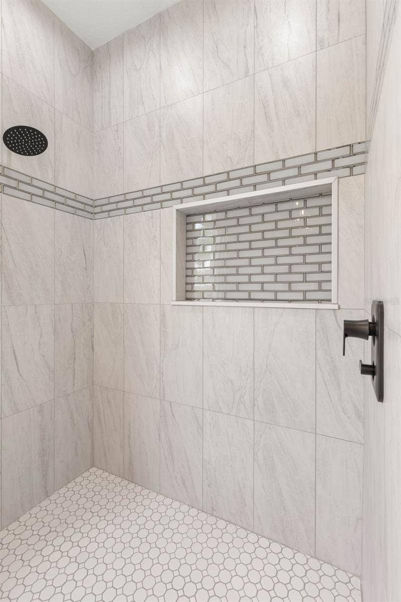 116 LONGVIEW WAY N, Palm Coast, FL 32137 Light up Custom Rain Shower