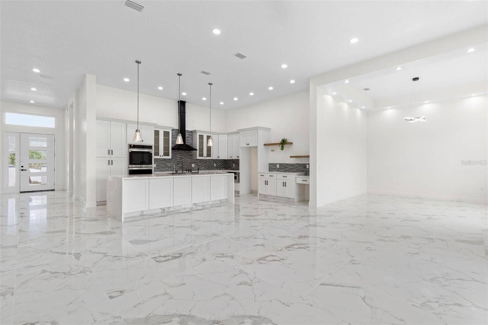 116 LONGVIEW WAY N, Palm Coast, FL 32137 Ample Lighting