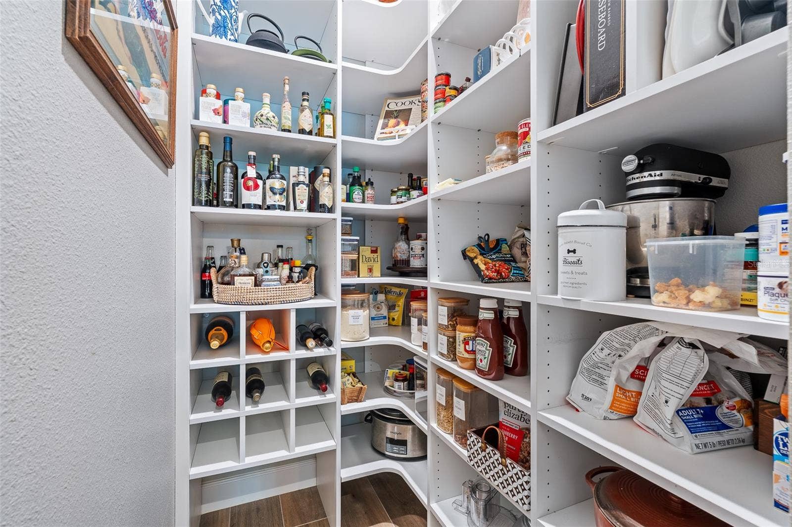463 STIRLING BRIDGE DRIVE, Ormond Beach, FL 32174 Customized Pantry