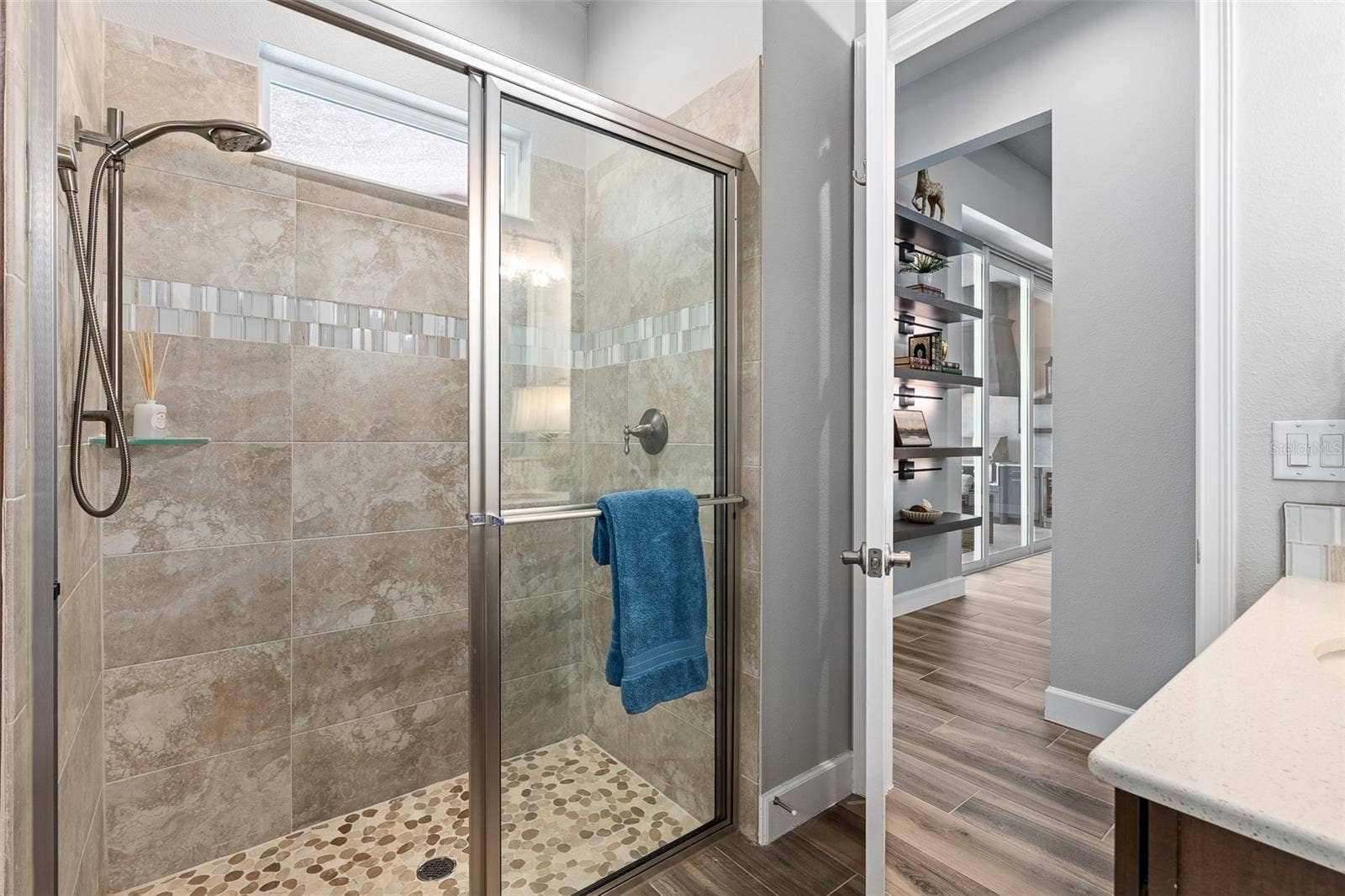 463 STIRLING BRIDGE DRIVE, Ormond Beach, FL 32174 Guest & Pool Bath