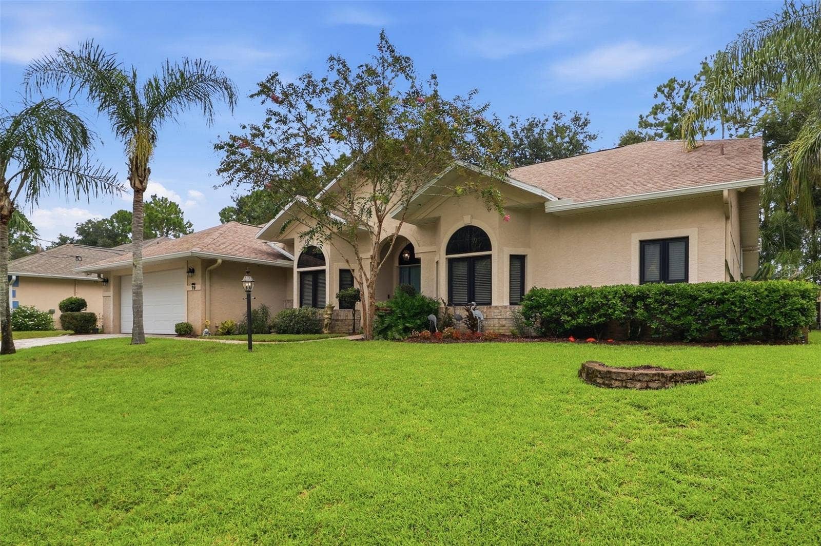 19 WOODGUILD PLACE, Palm Coast, FL 32164 Welcome to 15 Woodguild Pl