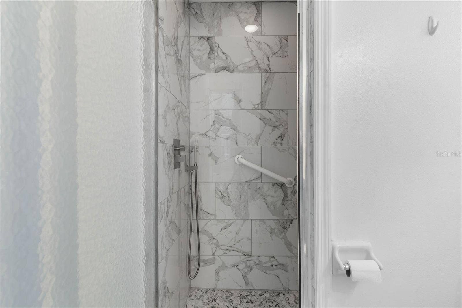 47 CAMBRIDGE TRACE, Ormond Beach, FL 32174 Guest bathroom 3