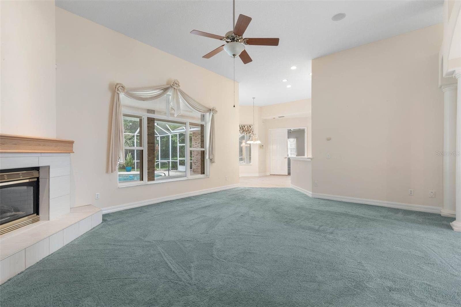 47 CAMBRIDGE TRACE, Ormond Beach, FL 32174 Family Room