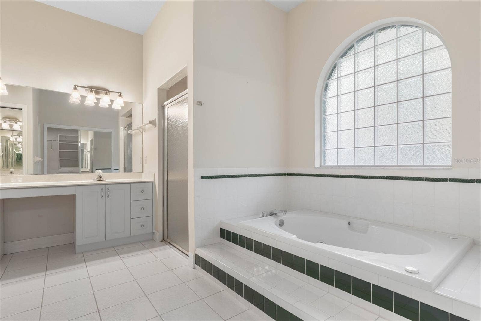 47 CAMBRIDGE TRACE, Ormond Beach, FL 32174 Primary Bathroom