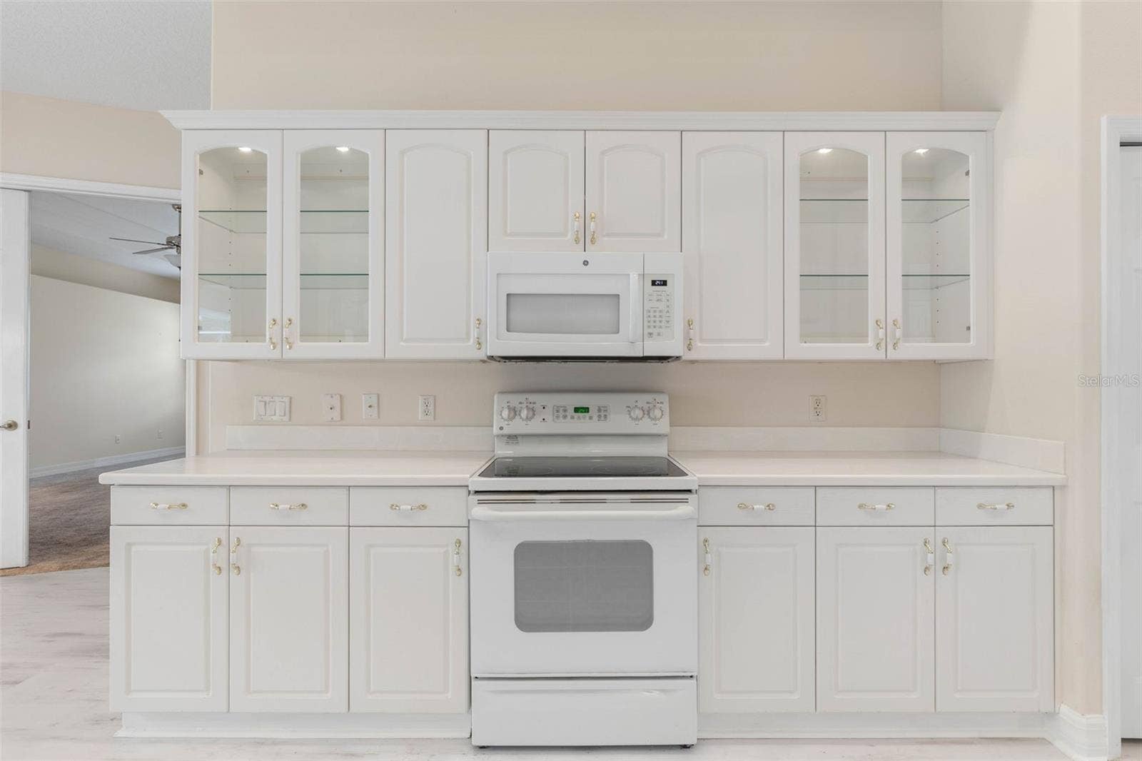 47 CAMBRIDGE TRACE, Ormond Beach, FL 32174 Kitchen