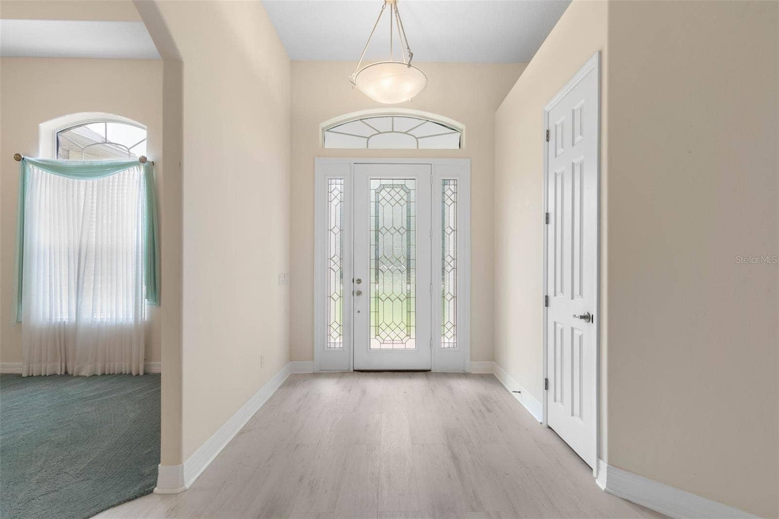 47 CAMBRIDGE TRACE, Ormond Beach, FL 32174 Foyer