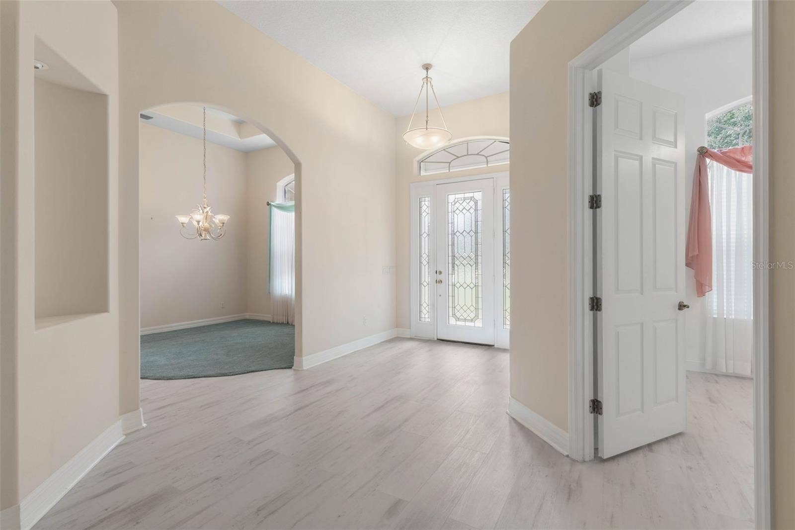 47 CAMBRIDGE TRACE, Ormond Beach, FL 32174 Foyer
