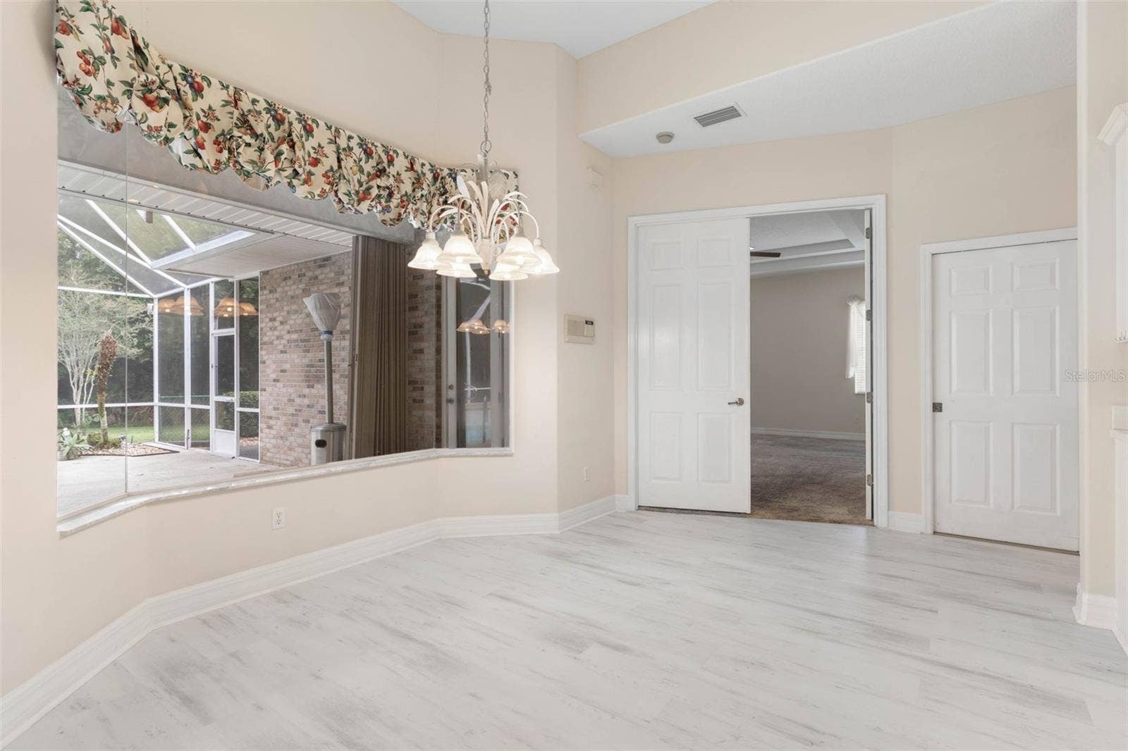 47 CAMBRIDGE TRACE, Ormond Beach, FL 32174 Breakfast Room