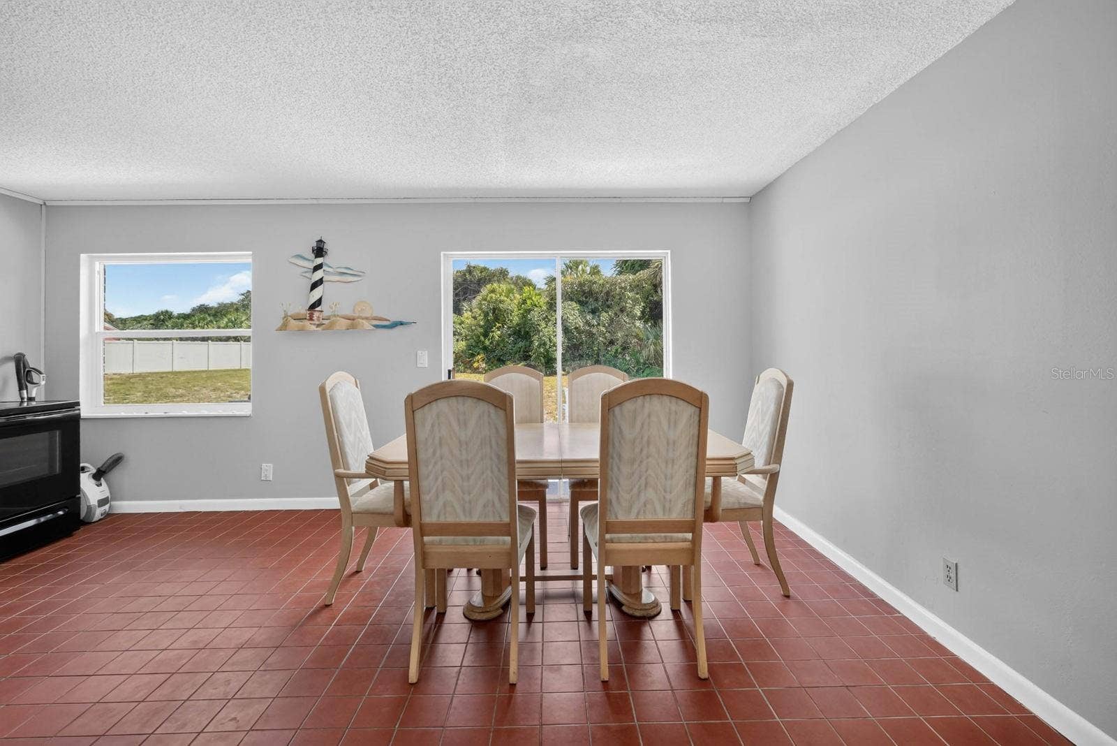 10 TIPPERARY LANE, Ormond Beach, FL 32176 10 TIPPERARY LANE, Ormond Beach, FL 32176