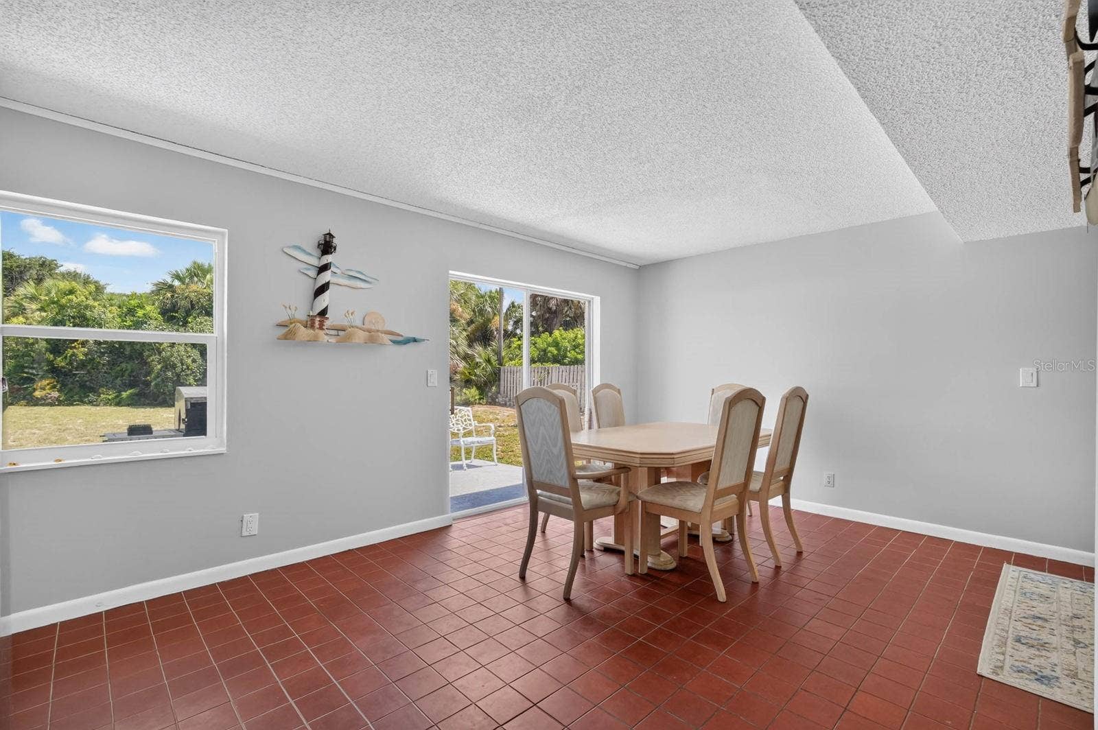 10 TIPPERARY LANE, Ormond Beach, FL 32176 10 TIPPERARY LANE, Ormond Beach, FL 32176