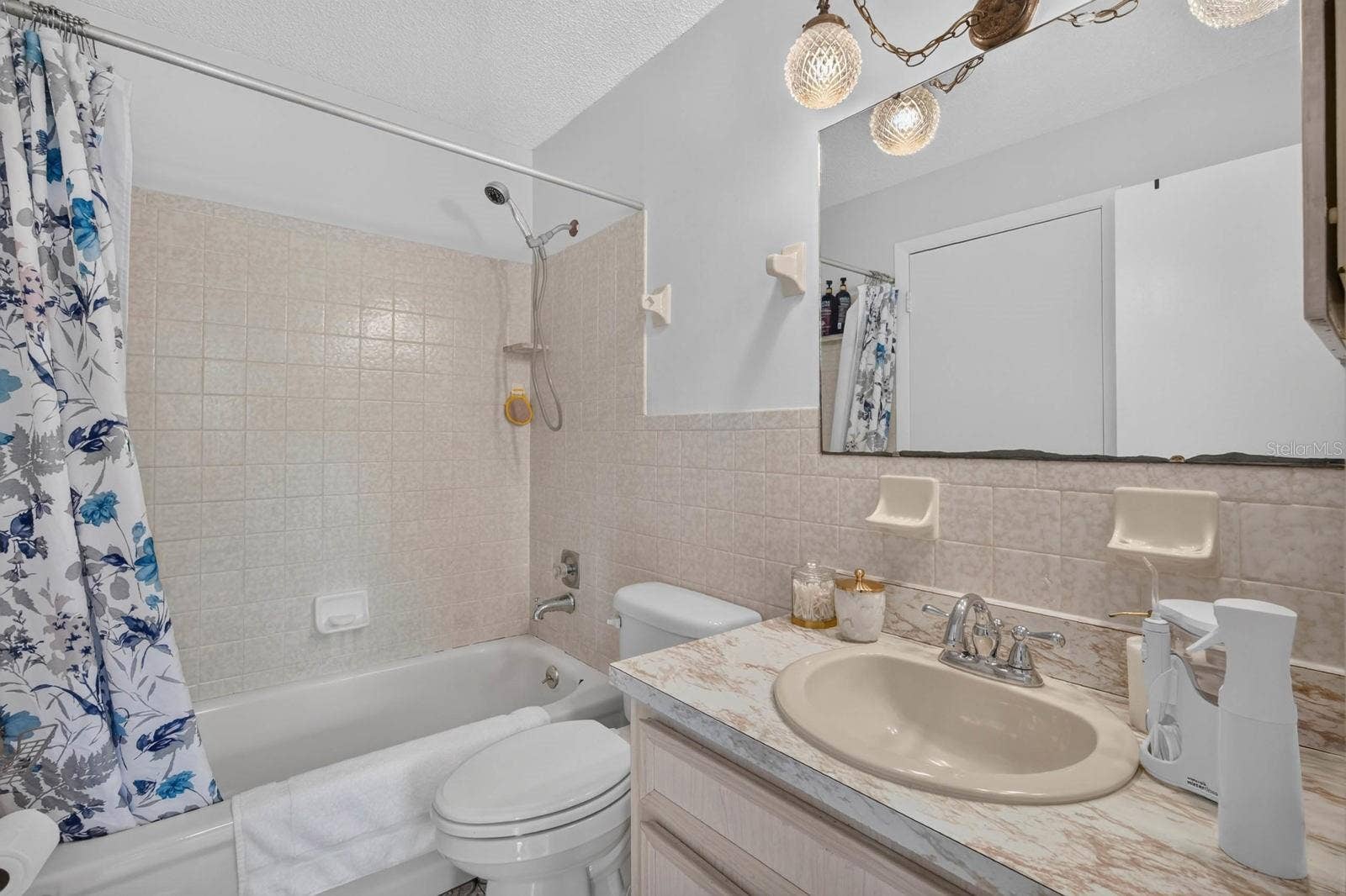 10 TIPPERARY LANE, Ormond Beach, FL 32176 10 TIPPERARY LANE, Ormond Beach, FL 32176