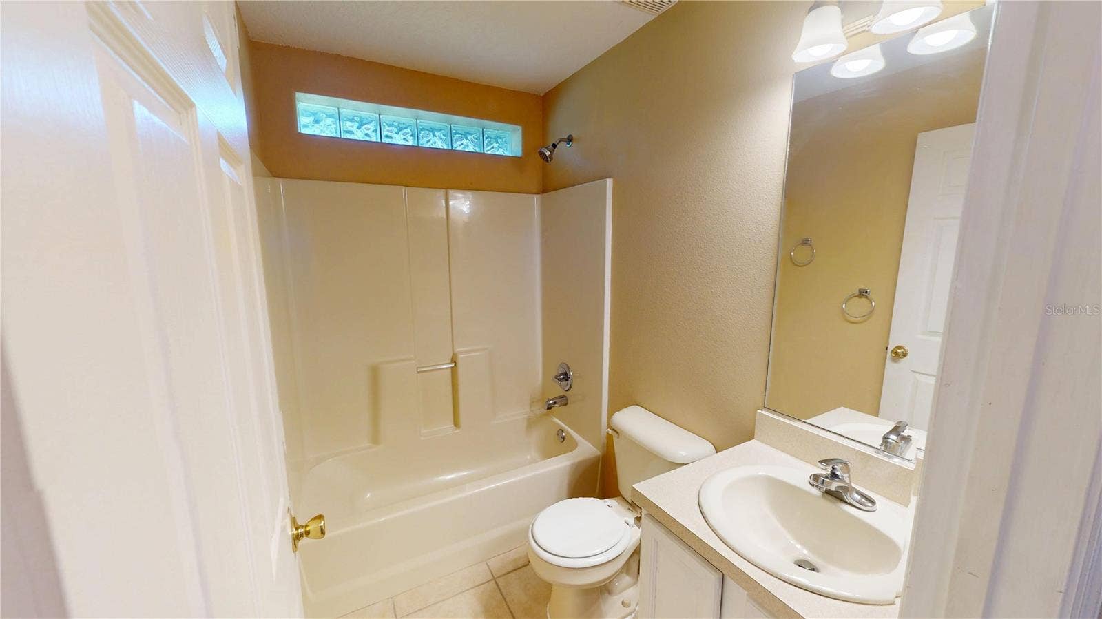 18 LLOLEETA PATH, Palm Coast, FL 32164 18 Lloleeta Path Unit A