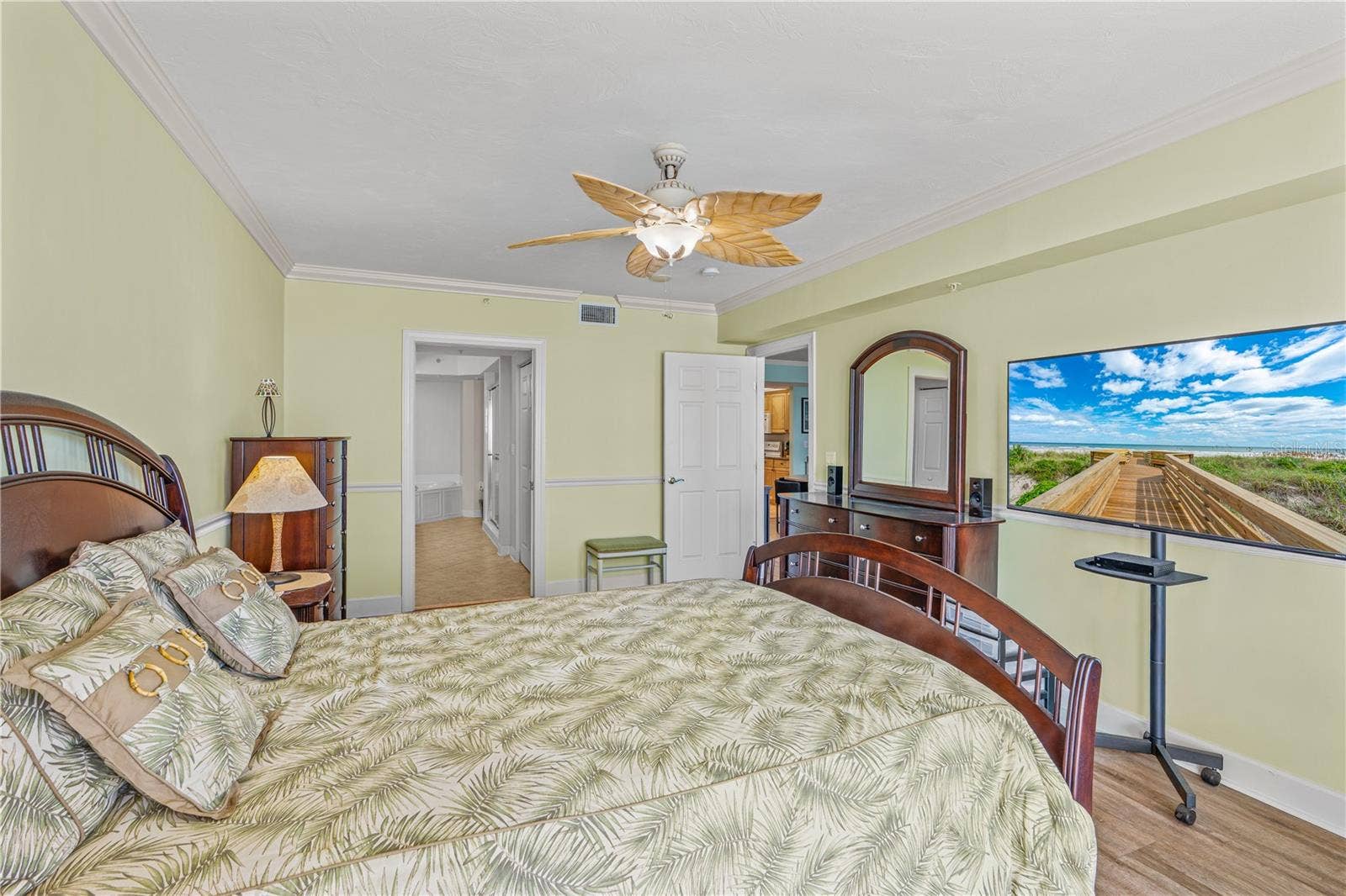 2055 S ATLANTIC AVENUE, #307, Daytona Beach Shores, FL 32118