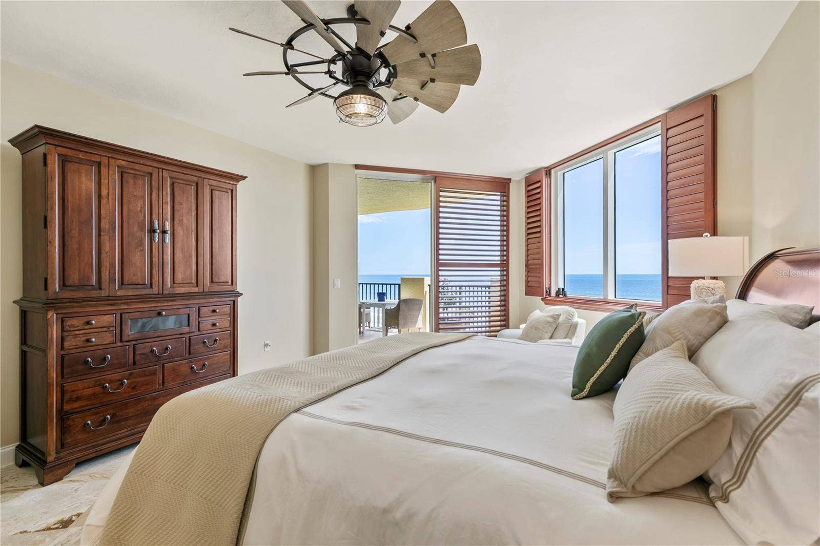 19 AVENUE DE LA MER, #305, Palm Coast, FL 32137