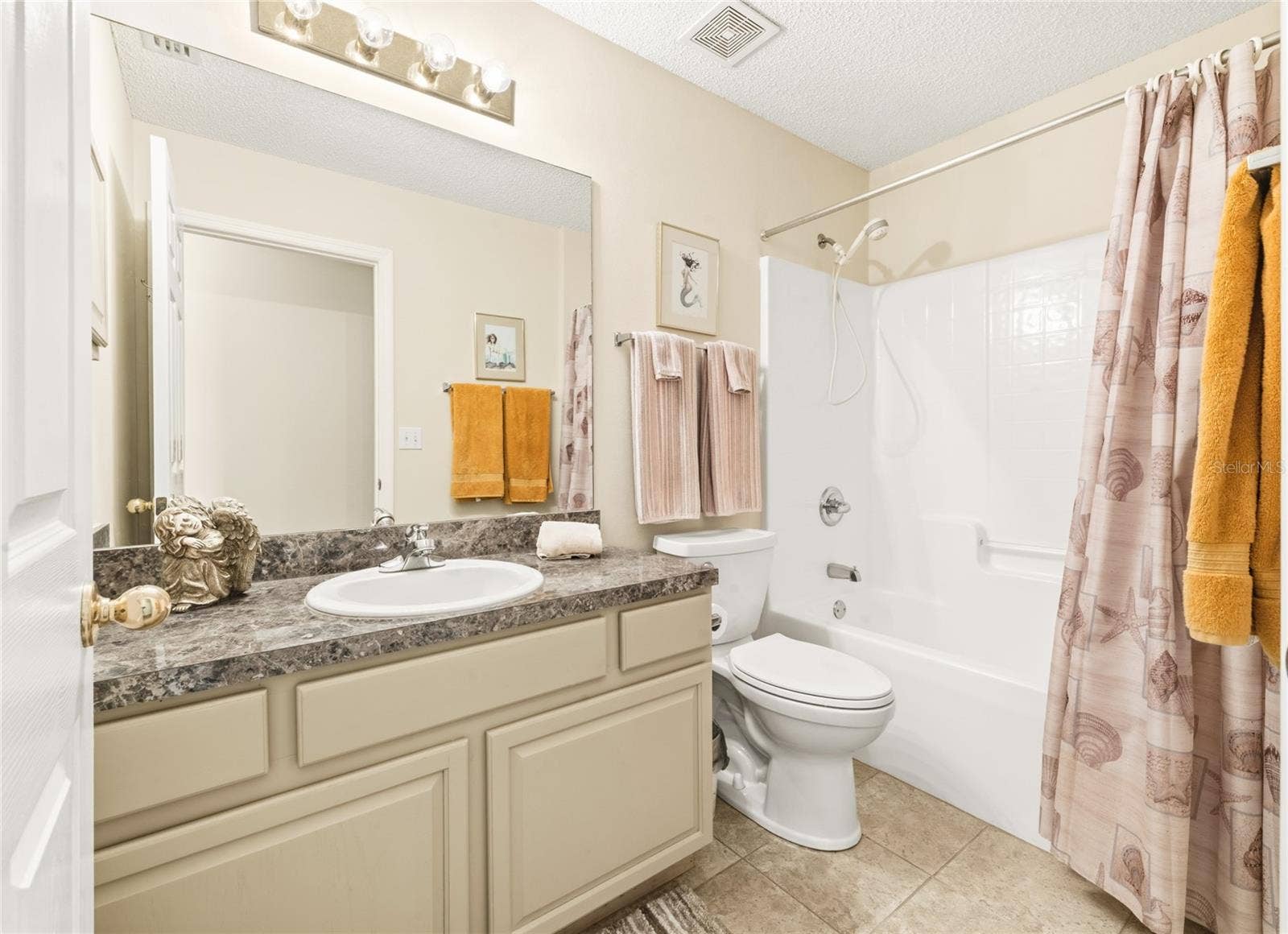 38 PRINCESS ROSE DRIVE, Palm Coast, FL 32164 Hall Bathroom