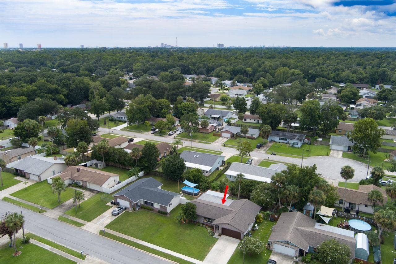 16 LAUREL OAKS CIRCLE, Ormond Beach, FL 32174 16 LAUREL OAKS CIRCLE, Ormond Beach, FL 32174