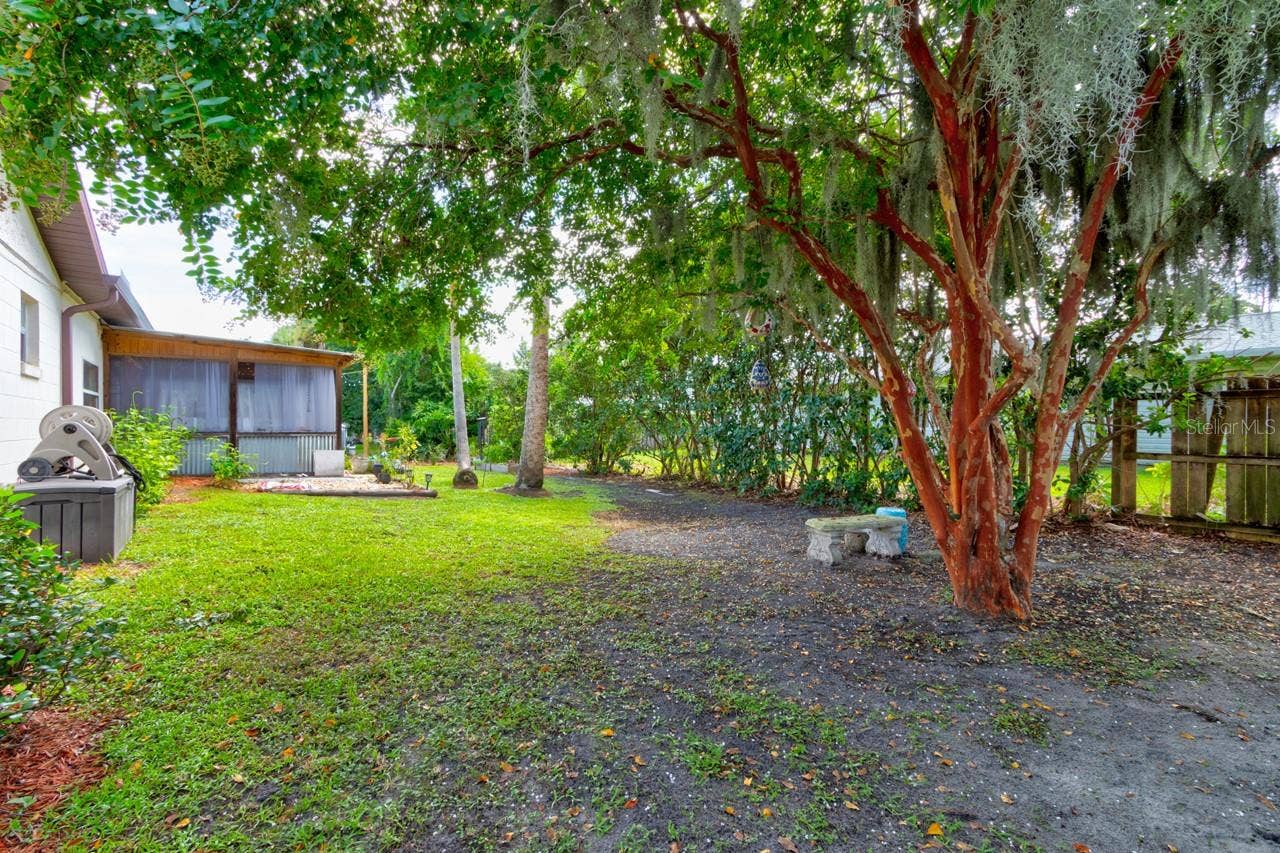 16 LAUREL OAKS CIRCLE, Ormond Beach, FL 32174 16 LAUREL OAKS CIRCLE, Ormond Beach, FL 32174