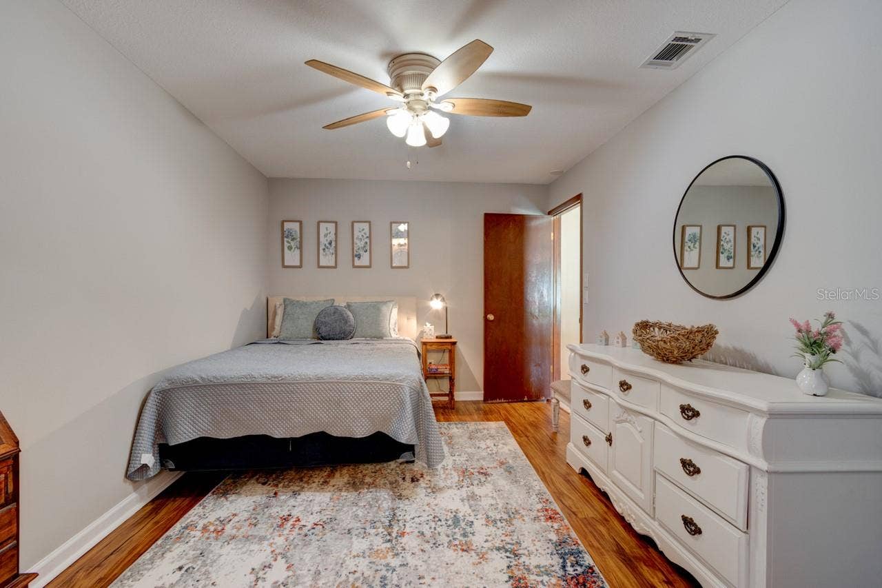 16 LAUREL OAKS CIRCLE, Ormond Beach, FL 32174 16 LAUREL OAKS CIRCLE, Ormond Beach, FL 32174