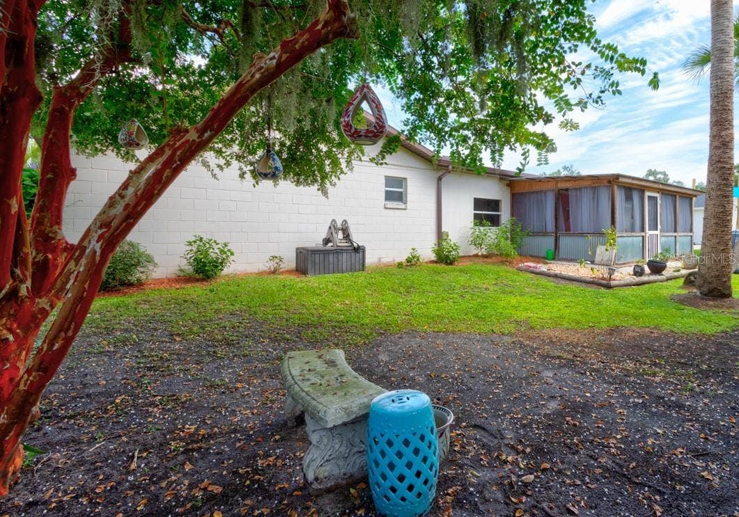 16 LAUREL OAKS CIRCLE, Ormond Beach, FL 32174 16 LAUREL OAKS CIRCLE, Ormond Beach, FL 32174