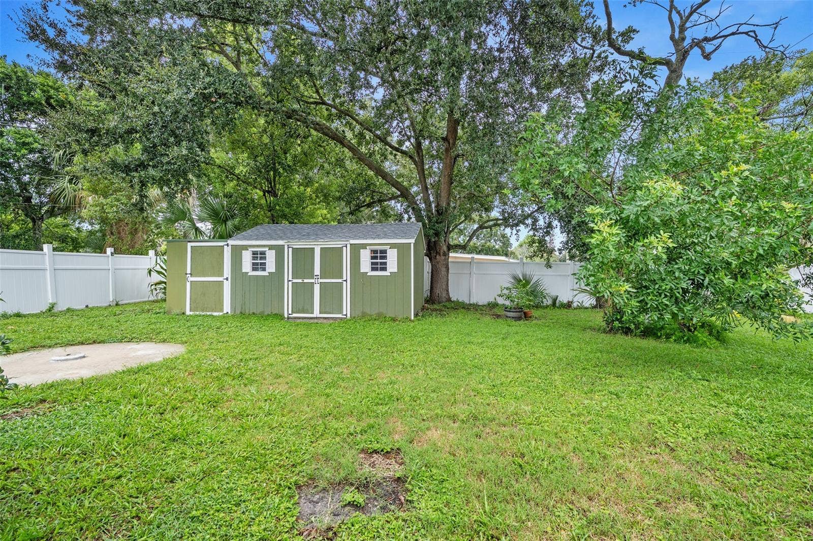 700 KATHERINE STREET, South Daytona, FL 32119 700 KATHERINE STREET, South Daytona, FL 32119