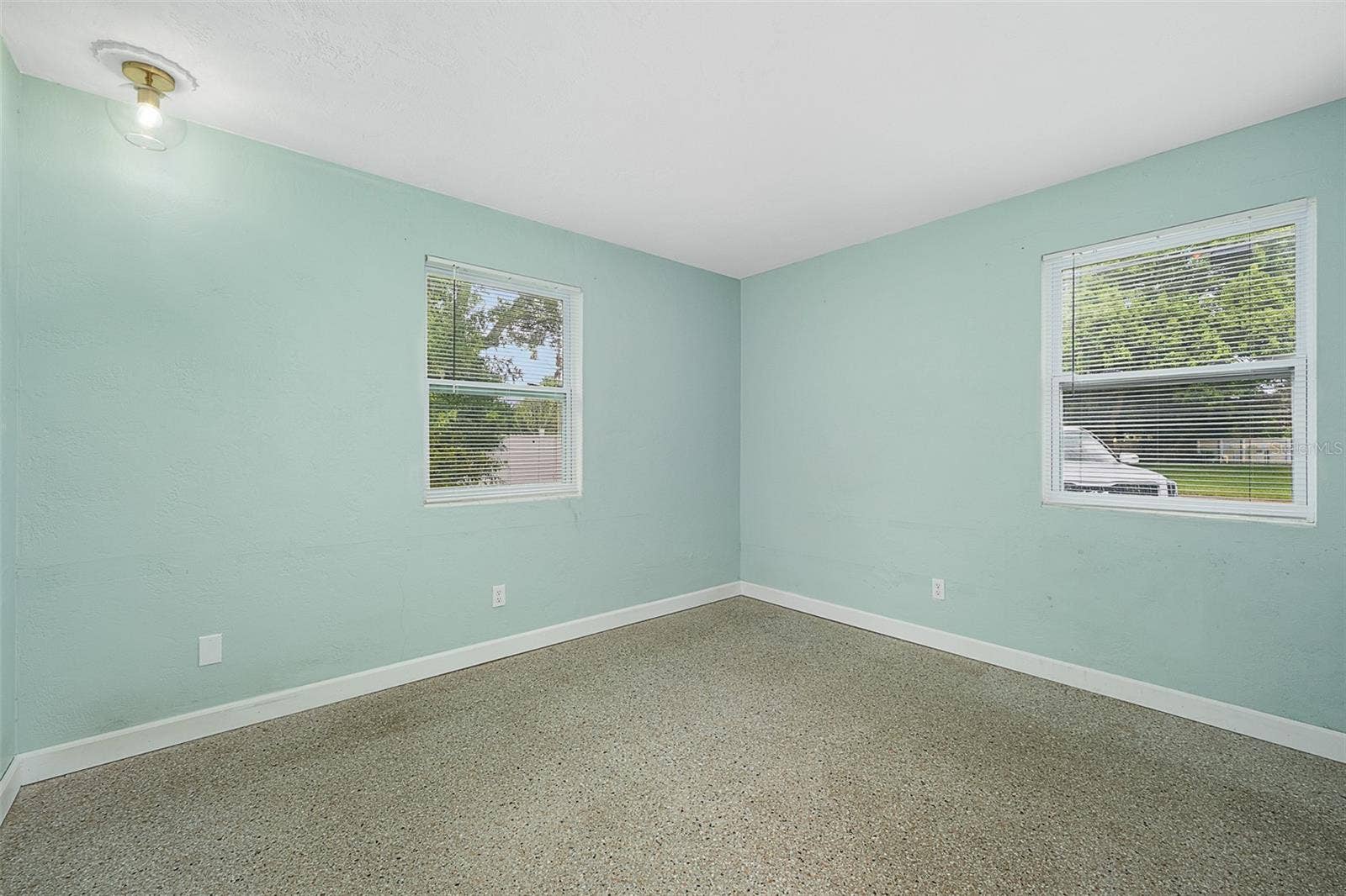700 KATHERINE STREET, South Daytona, FL 32119 700 KATHERINE STREET, South Daytona, FL 32119
