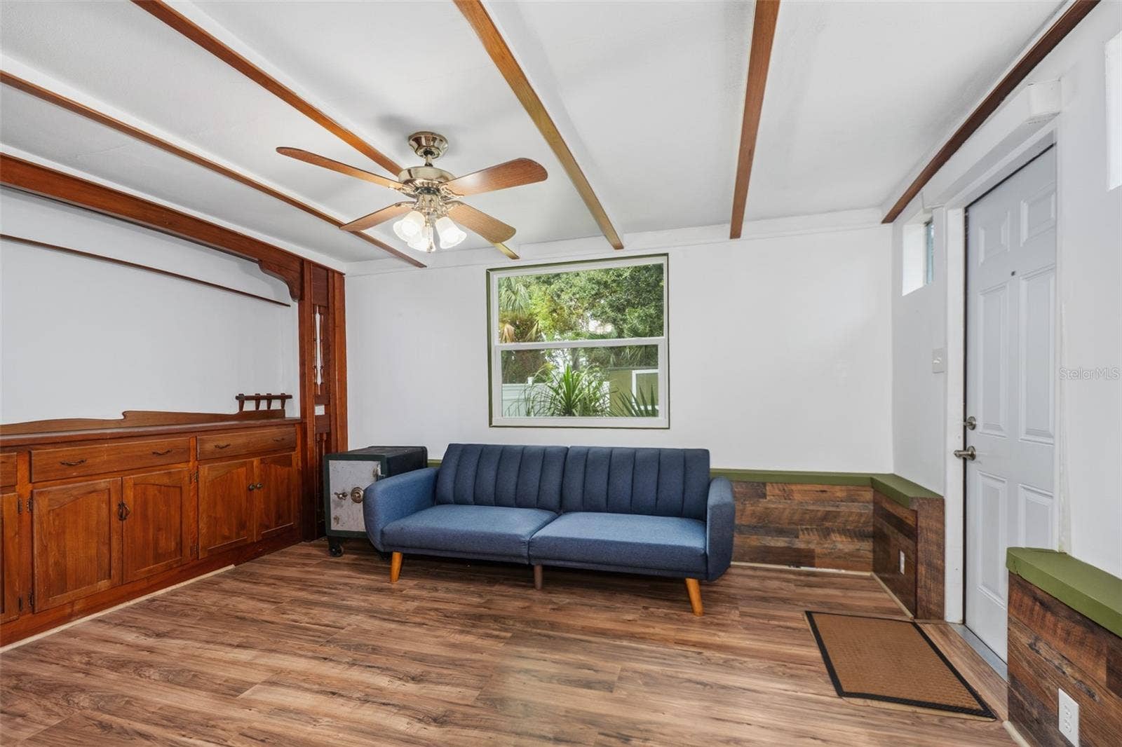 700 KATHERINE STREET, South Daytona, FL 32119 700 KATHERINE STREET, South Daytona, FL 32119