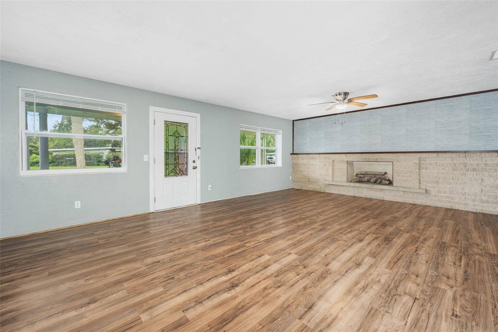700 KATHERINE STREET, South Daytona, FL 32119 700 KATHERINE STREET, South Daytona, FL 32119