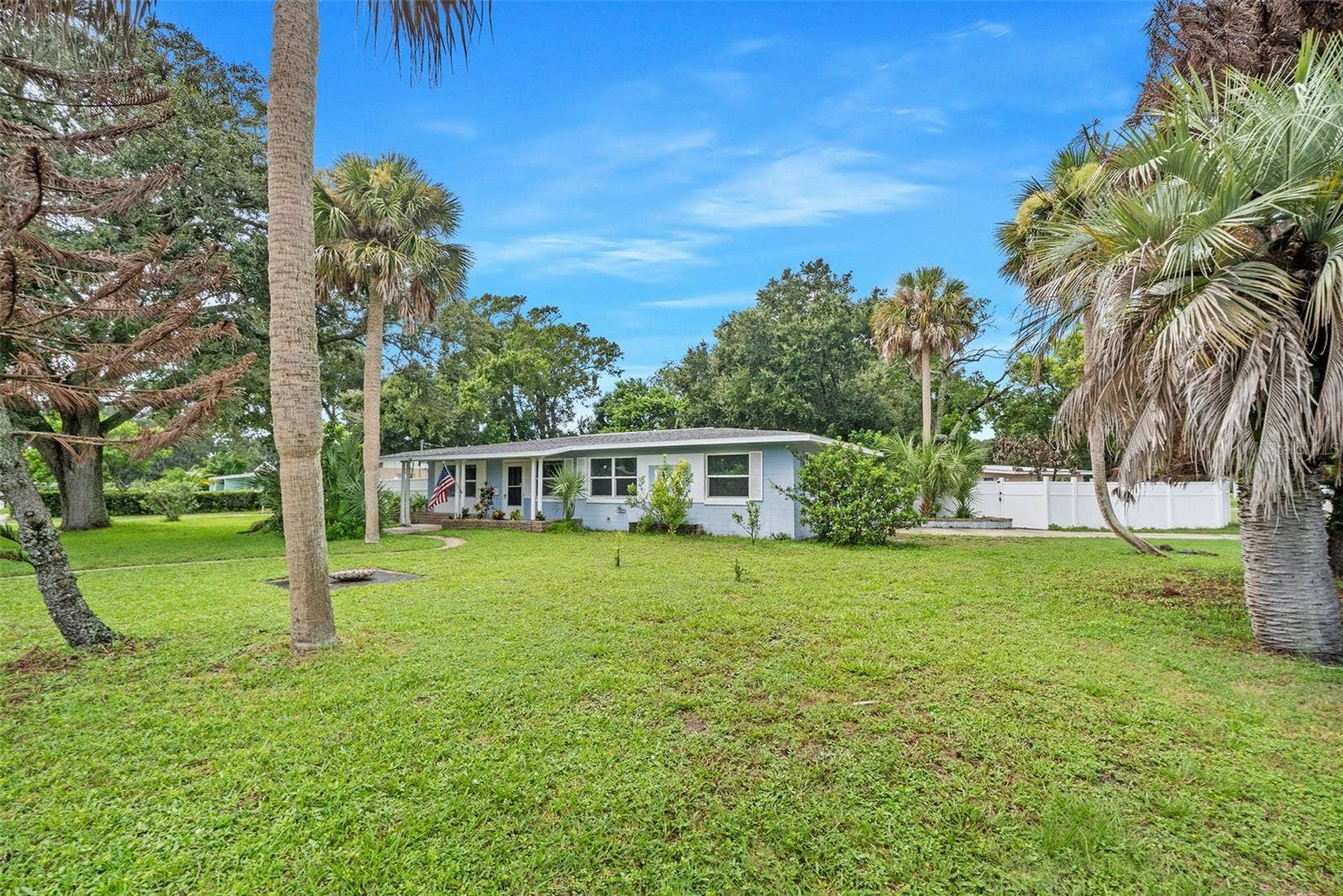 700 KATHERINE STREET, South Daytona, FL 32119 700 KATHERINE STREET, South Daytona, FL 32119