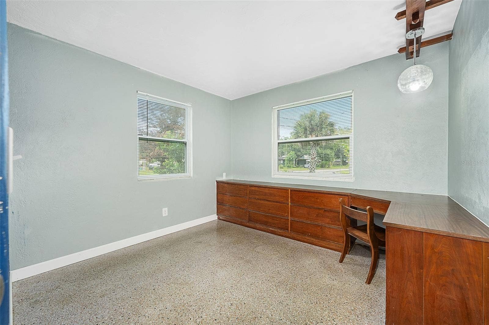 700 KATHERINE STREET, South Daytona, FL 32119 700 KATHERINE STREET, South Daytona, FL 32119